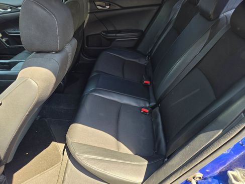 Used 2019 Honda Civic Sport image 11
