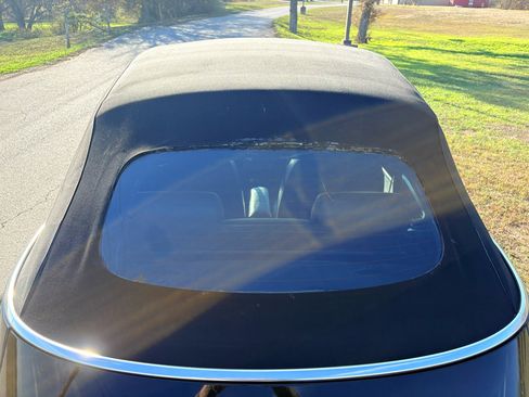 Used 2007 Volkswagen Beetle Convertible w/ Package 2 image 9