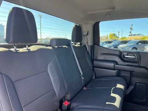 Used 2022 Chevrolet Silverado 1500 Custom AWD/4WD image 21