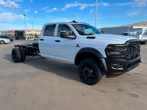 New 2026 RAM 5500 Tradesman AWD/4WD image 7