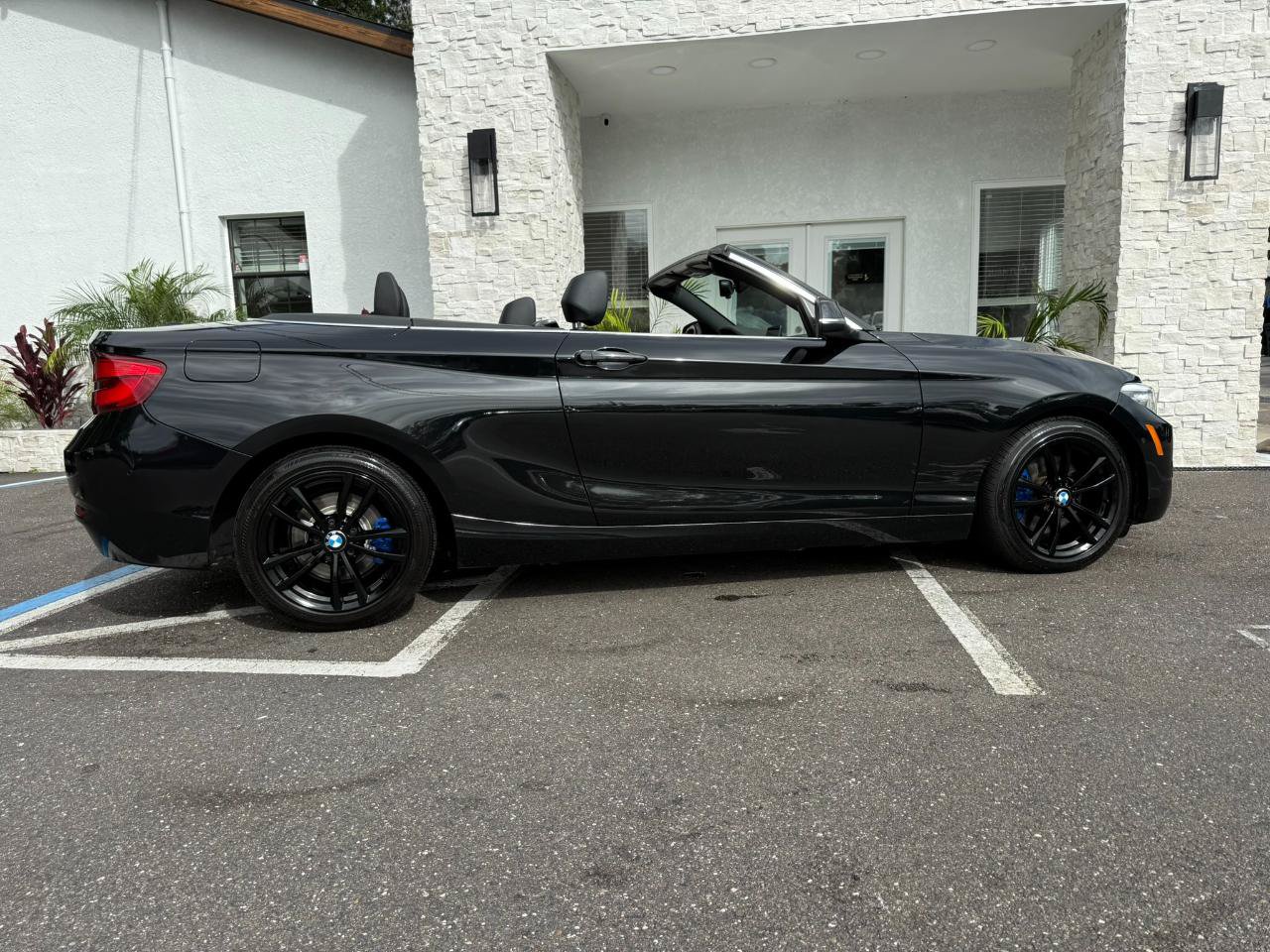 Used 2019 BMW 230i xDrive Convertible w/ Premium Package AWD/4WD image 16