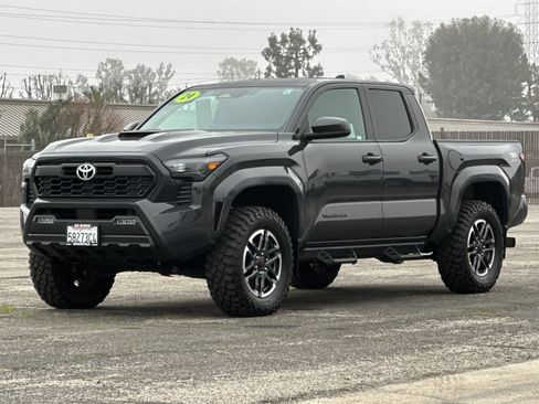 Used 2024 Toyota Tacoma SR5 image 8
