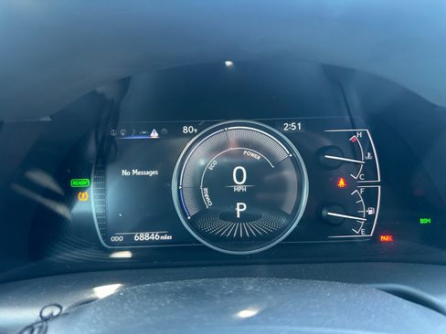 Used 2023 Lexus ES 300h w/ Premium Package FWD image 21