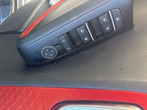 Used 2023 Kia Soul GT-Line image 11