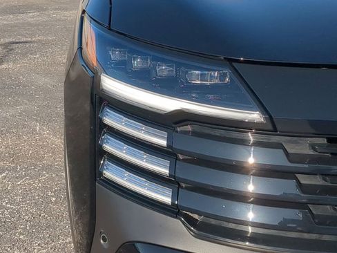 Certified 2026 Nissan Kicks SR w/ Cold Weather Package image 11