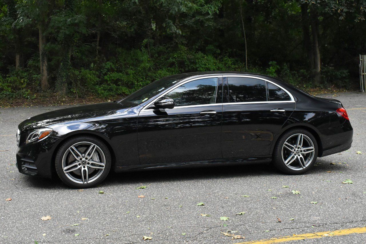 Used 2020 Mercedes-Benz E 350 Sedan image 3