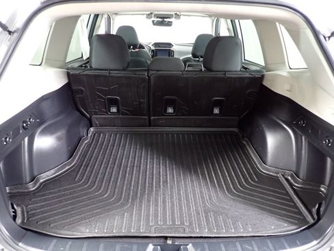 Used 2019 Subaru Forester Premium w/ Popular Package #1 AWD/4WD image 16