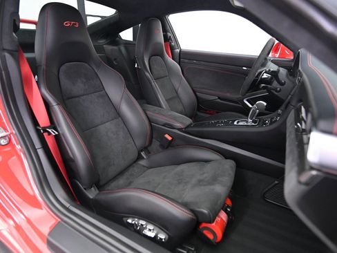 Used 2018 Porsche 911 GT3 RWD image 6