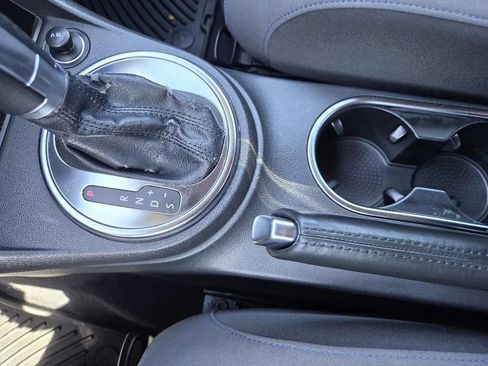 Used 2013 Volkswagen Beetle 2.0T FWD image 26