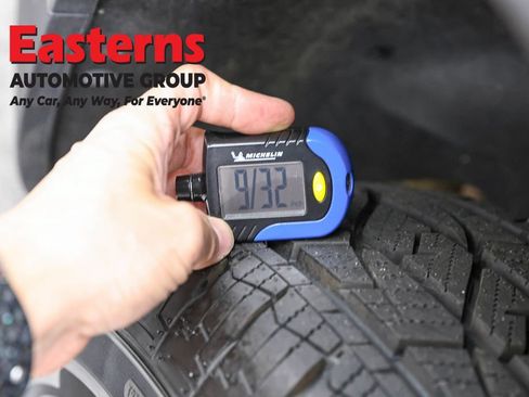 Used 2022 GMC Acadia SLE AWD/4WD image 31