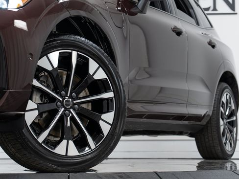 New 2026 Volvo XC60 T8 Plus w/ Climate Package AWD/4WD image 27