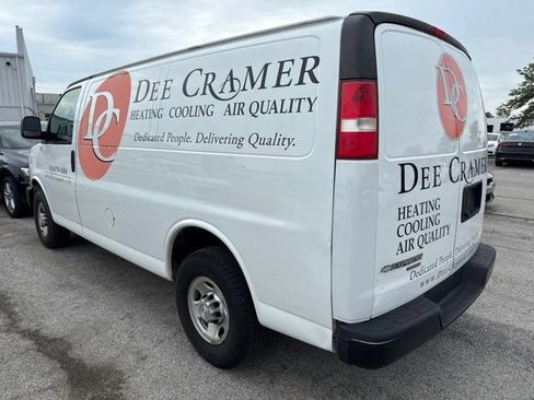 Used 2016 Chevrolet Express 2500 RWD image 4