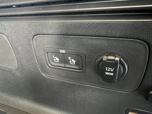 New 2026 Kia Sorento LX FWD image 9