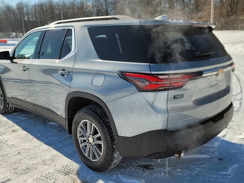 Used 2023 Chevrolet Traverse LT image 9