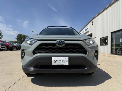 Used 2022 Toyota RAV4 XLE Premium AWD/4WD image 27