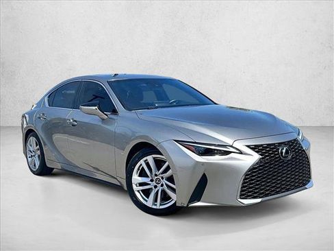 Used 2023 Lexus IS 300 w/ Comfort Package RWD image 11