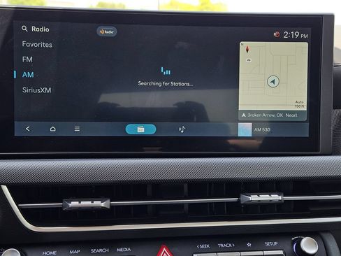 Used 2025 Hyundai Sonata SEL FWD image 13