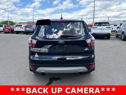 Used 2017 Ford Escape SE AWD/4WD image 4