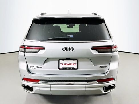 Used 2021 Jeep Grand Cherokee L Overland w/ Luxury Tech Group IV AWD/4WD image 8