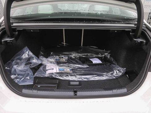 New 2026 BMW i5 eDrive40 w/ Premium Package image 22