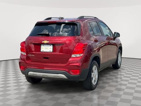 Used 2021 Chevrolet Trax LT w/ Driver Confidence Package AWD/4WD image 4