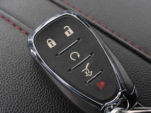 Used 2022 Chevrolet Blazer RS w/ Enhanced Convenience Package image 17