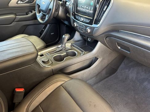 Used 2018 Chevrolet Traverse LT w/ LPO, Floor Liner Package AWD/4WD image 16