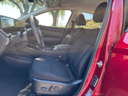Used 2025 Hyundai Tucson SEL image 22
