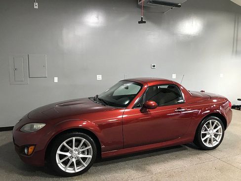 Used 2012 MAZDA MX-5 Miata Grand Touring w/ Premium Pkg RWD image 14