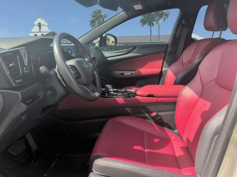 Used 2025 Lexus NX 250 FWD w/ Accessory Package (2T) image 11