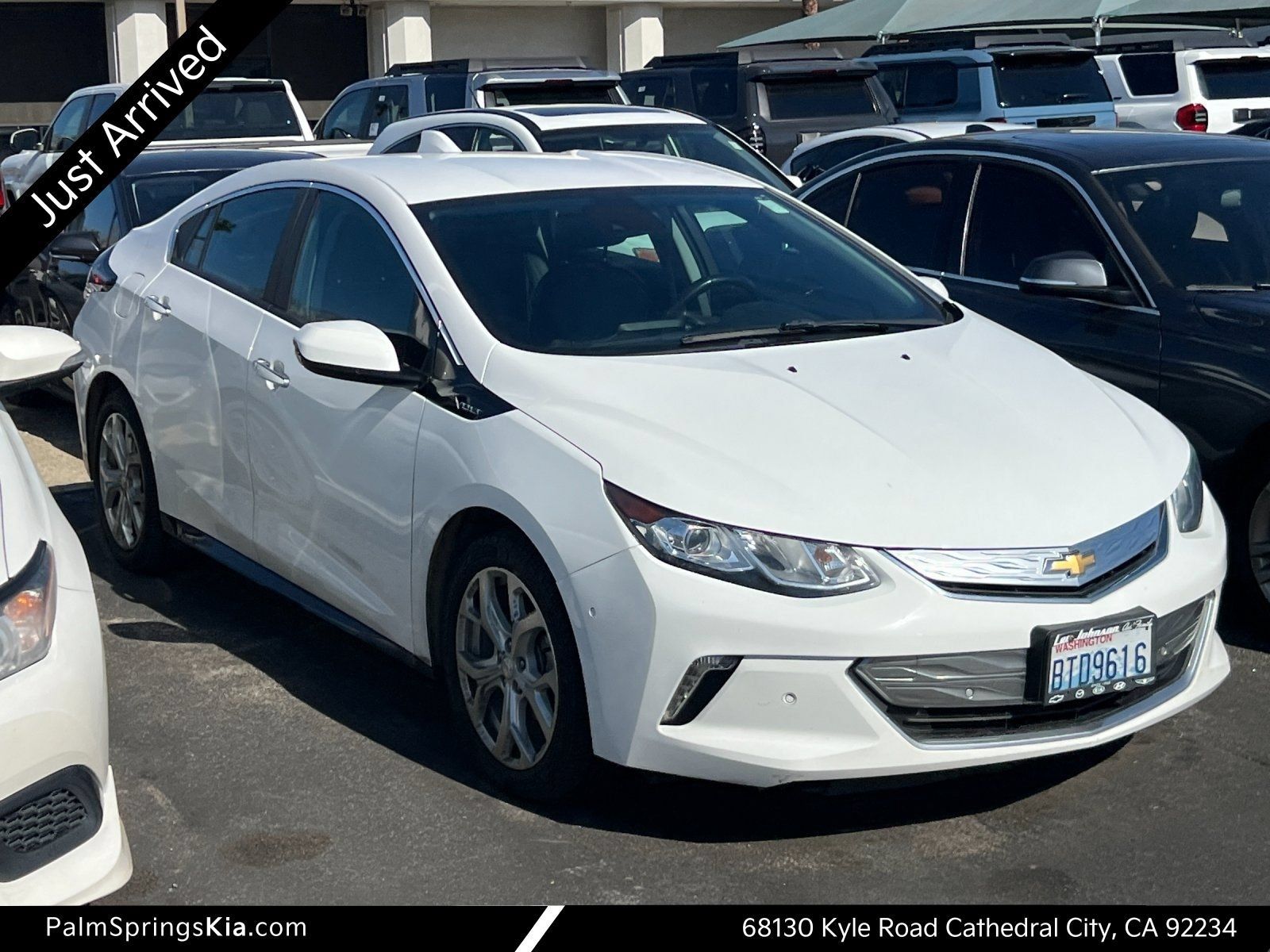 Used 2017 Chevrolet Volt Premier w/ Driver Confidence II Package FWD image 1
