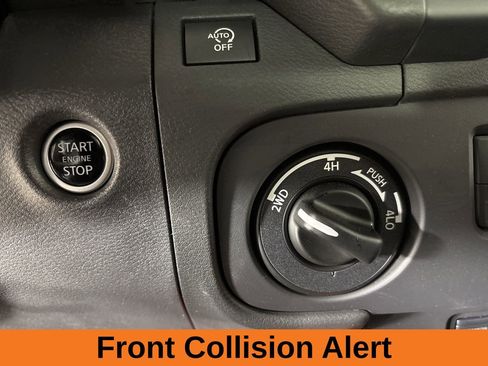 Used 2025 Nissan Frontier PRO-4X w/ Pro Convenience Package image 14