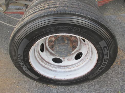 Used 2017 Ford F550 4x4 Regular Cab Super Duty image 15