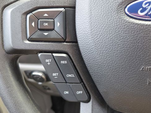 Used 2018 Ford F150 XLT image 30