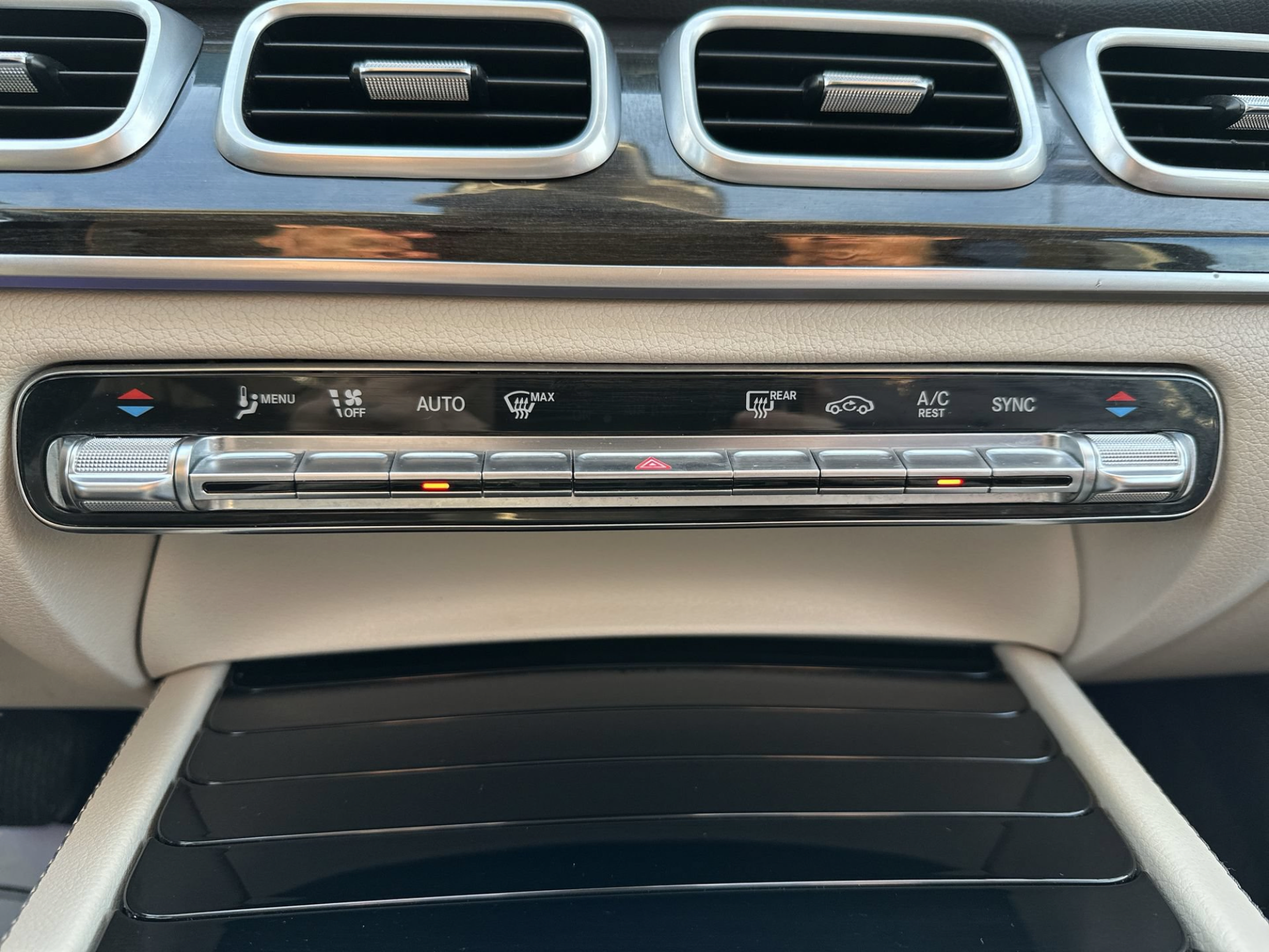 Used 2020 Mercedes-Benz GLE 350 image 17