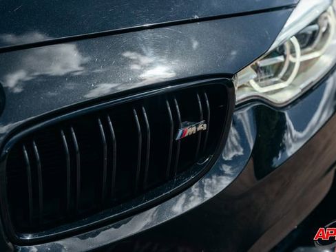 Used 2015 BMW M4 Convertible image 25