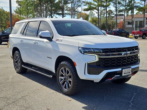 Used 2022 Chevrolet Tahoe Z71 w/ Z71 Off-Road Package image 4