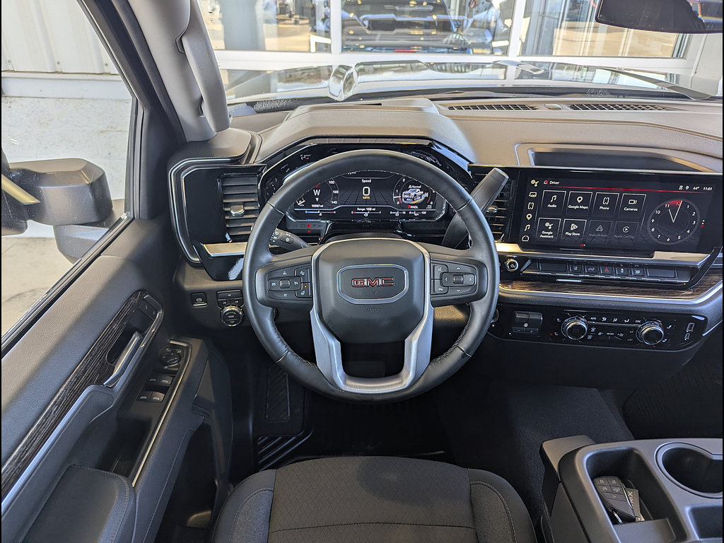 Certified 2025 GMC Sierra 2500 SLE AWD/4WD image 3
