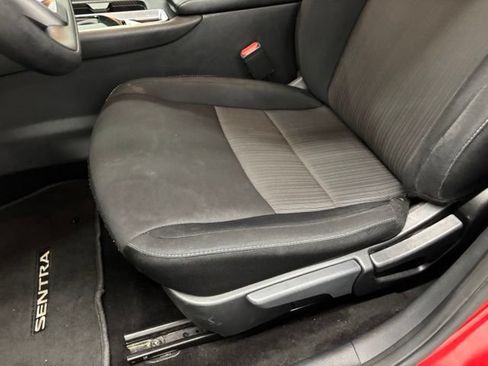 Used 2024 Nissan Sentra SV FWD image 13