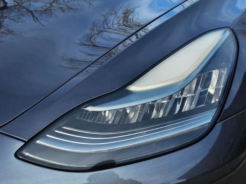 Used 2018 Tesla Model 3 Long Range image 25