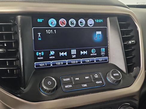 Used 2018 GMC Acadia Denali w/ Technology Package AWD/4WD image 20