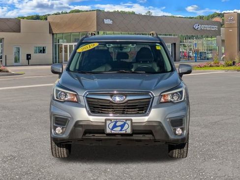 Used 2019 Subaru Forester Limited image 8