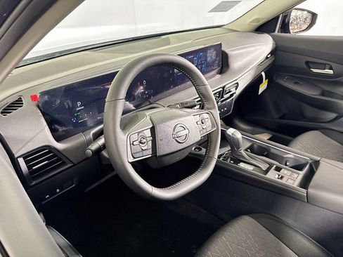 New 2026 Nissan Sentra SV image 9