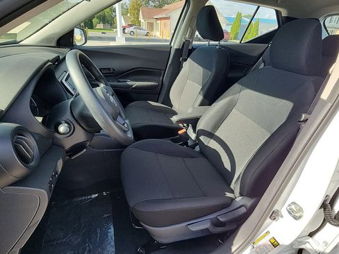 New 2025 Nissan Kicks Play S image 10