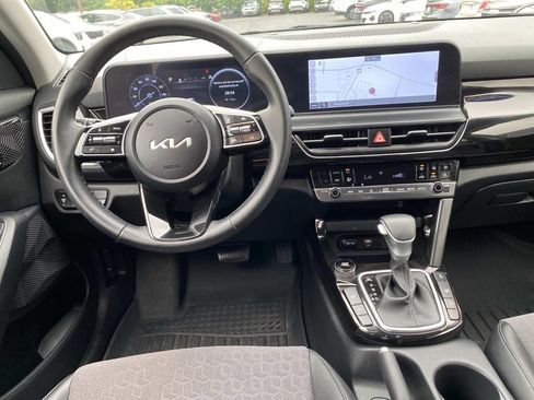 Used 2024 Kia Seltos S AWD/4WD image 10