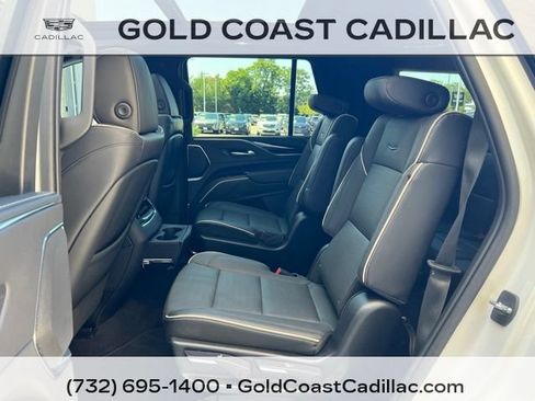 Used 2023 Cadillac Escalade Sport w/ LPO, ONYX Package AWD/4WD image 18