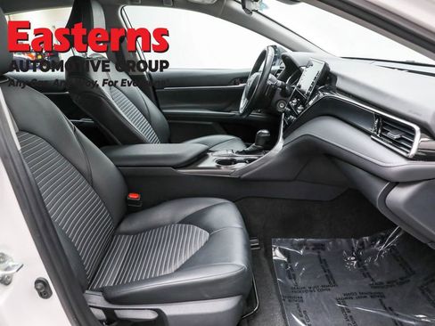 Used 2024 Toyota Camry SE image 25