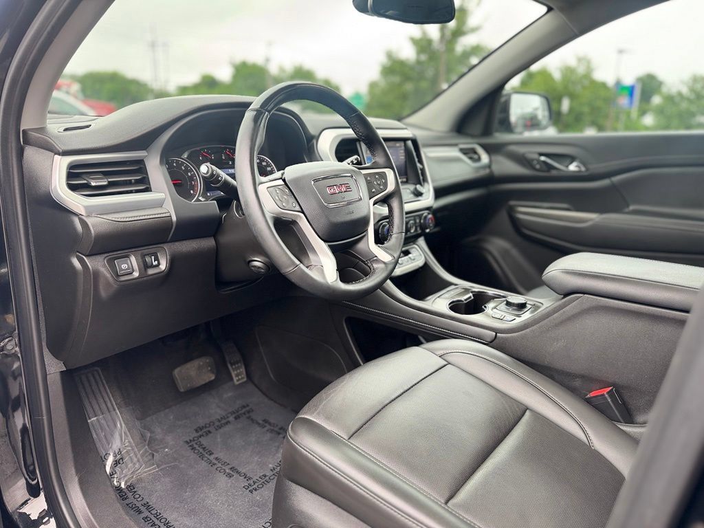 Used 2023 GMC Acadia SLT w/ Preferred Package AWD/4WD image 15