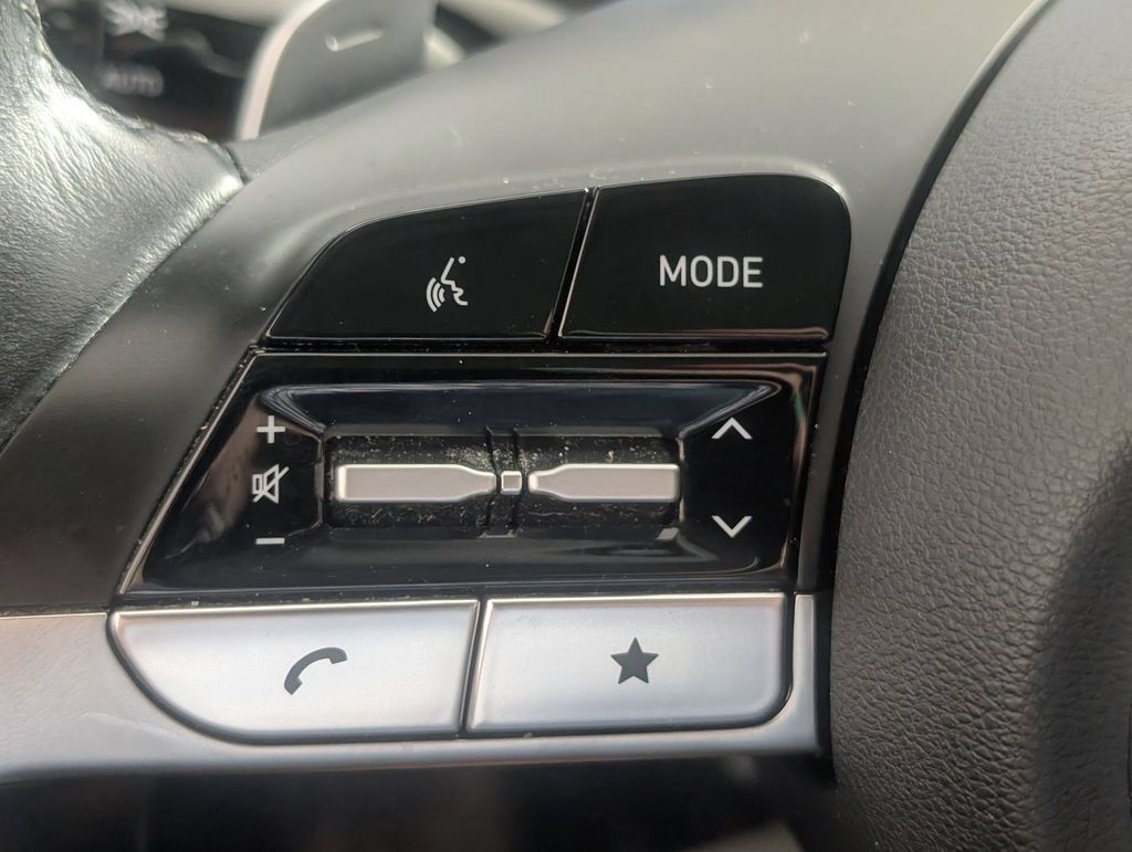 Used 2024 Hyundai Tucson Limited AWD/4WD image 17