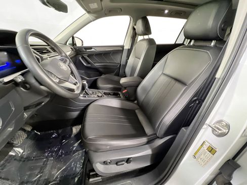Used 2022 Volkswagen Tiguan SE AWD/4WD image 20